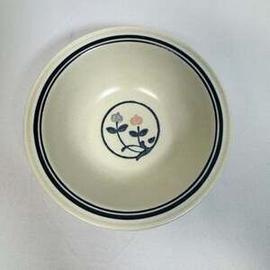 Vintage Pfaltzgraff Windsong 6-inch Cereal Bowls - Set of 4